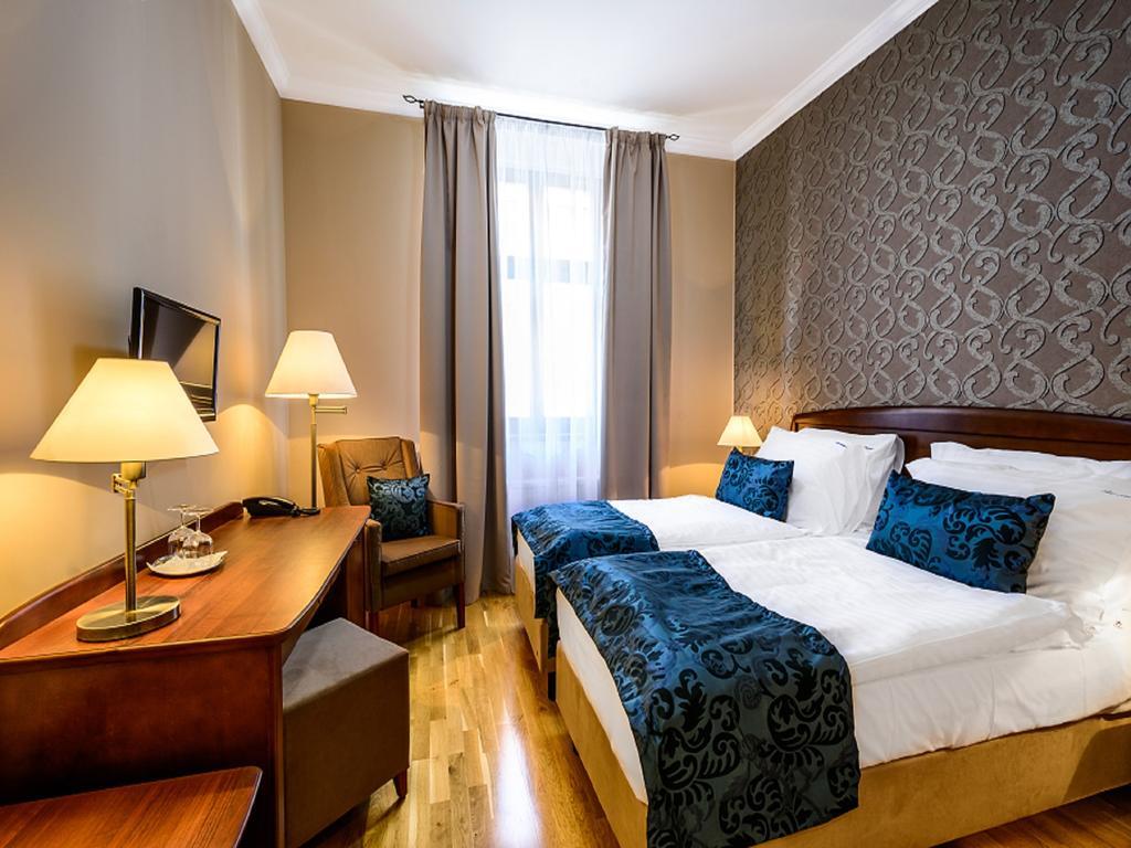Alexander Hotel Stříbro Cameră foto