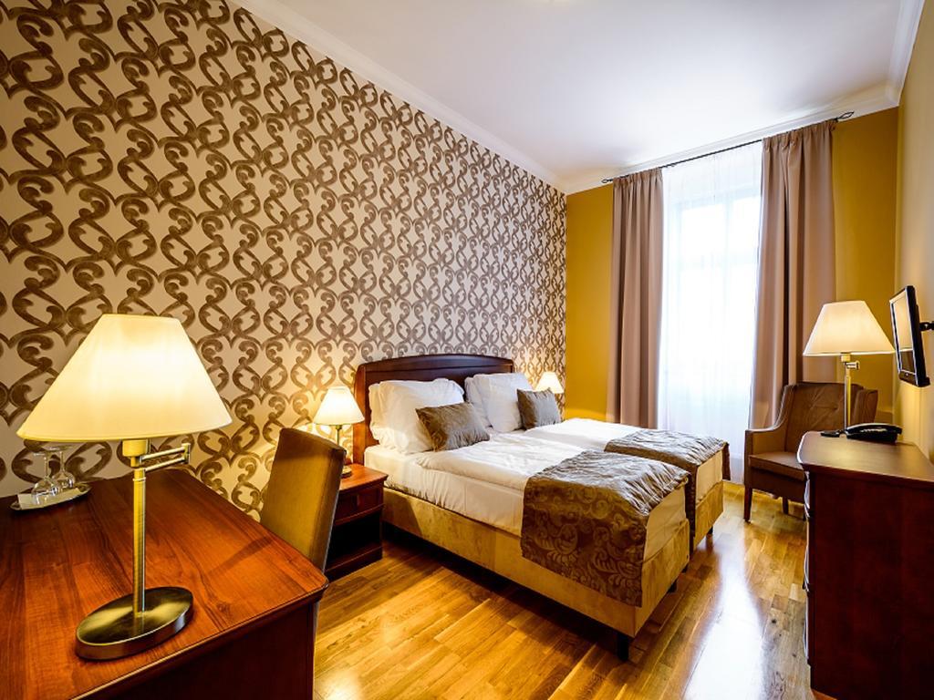 Alexander Hotel Stříbro Cameră foto