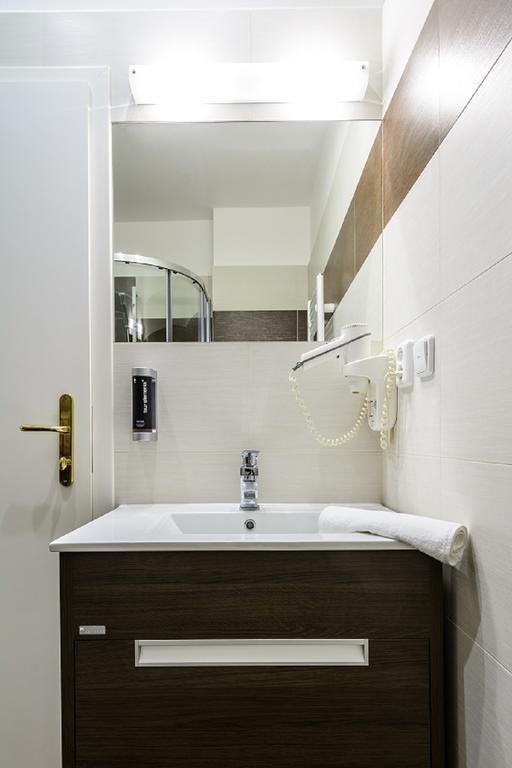 Alexander Hotel Stříbro Cameră foto