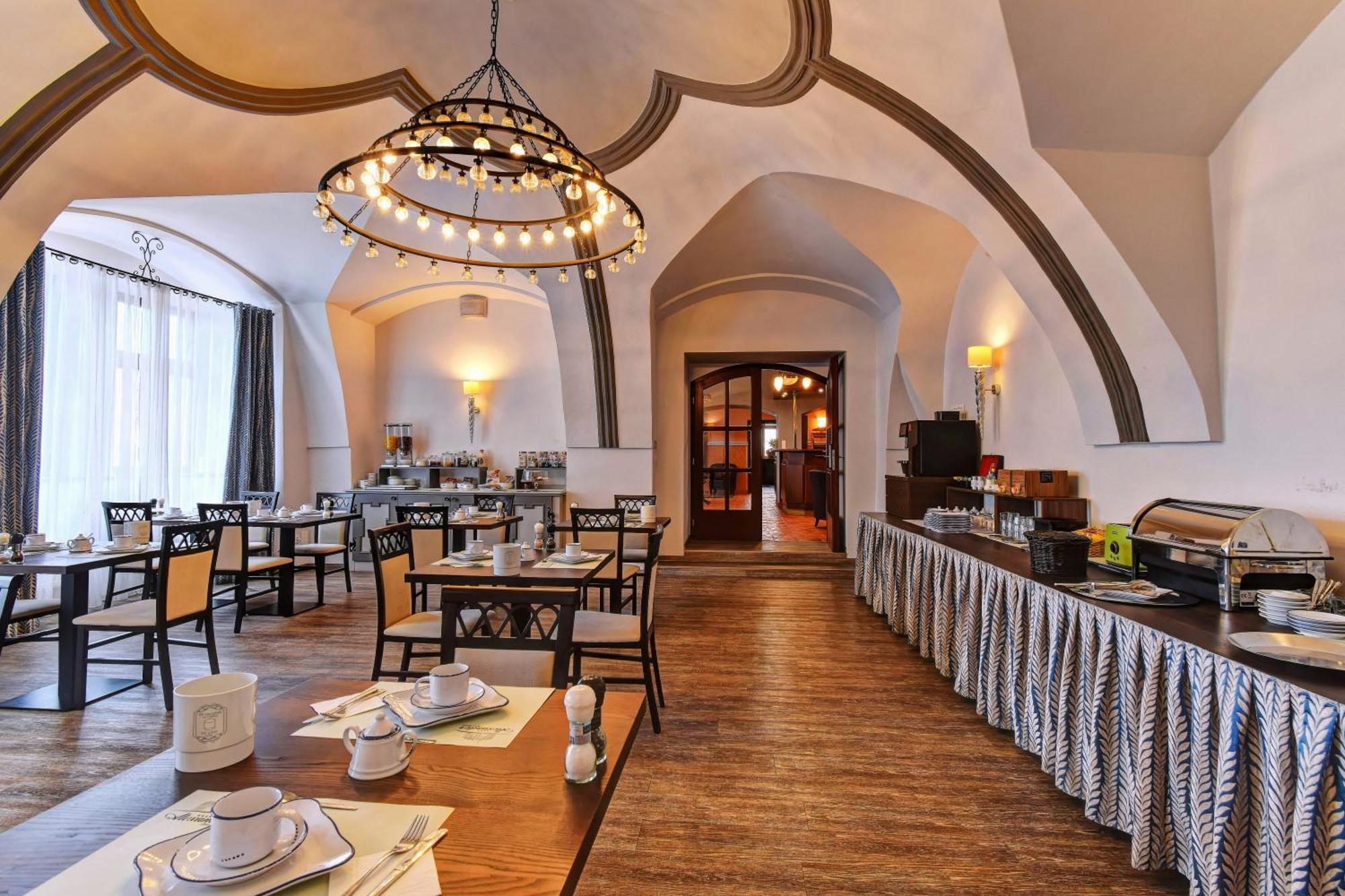 Alexander Hotel Stříbro Exterior foto